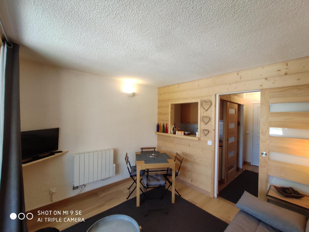 Les Chataigniers Gris Apartment *